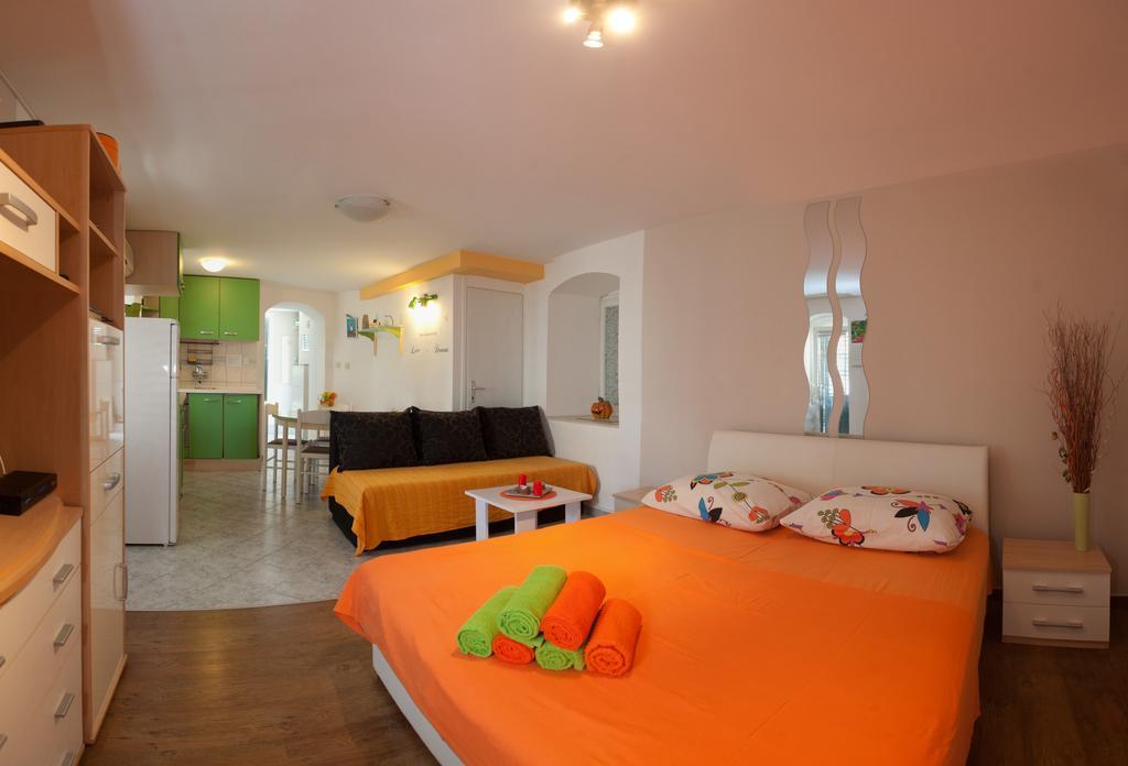 Paradise Apartment With Big Sunny Terrace In The Old Town, Few Meters From The Sea & Riva Promenade Split Kamer foto