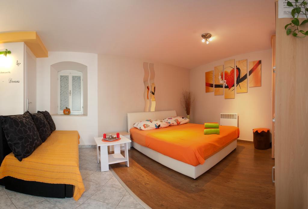 Paradise Apartment With Big Sunny Terrace In The Old Town, Few Meters From The Sea & Riva Promenade Split Kamer foto