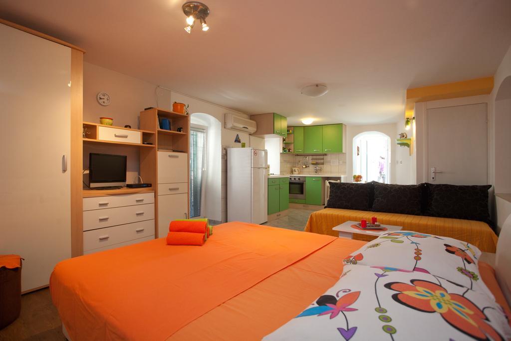 Paradise Apartment With Big Sunny Terrace In The Old Town, Few Meters From The Sea & Riva Promenade Split Kamer foto