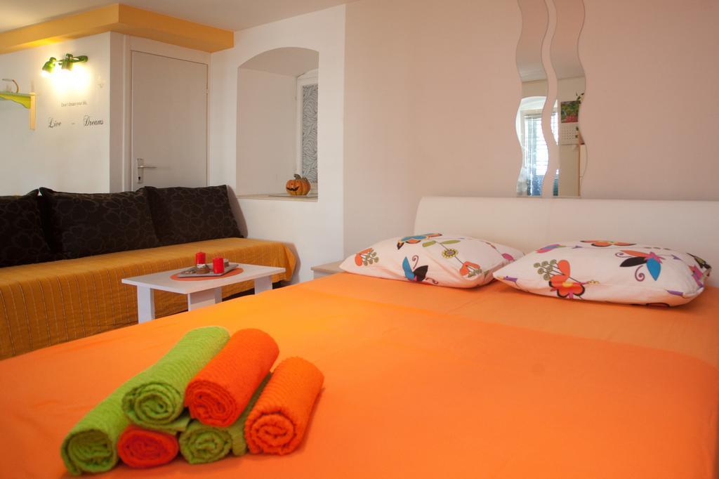 Paradise Apartment With Big Sunny Terrace In The Old Town, Few Meters From The Sea & Riva Promenade Split Kamer foto