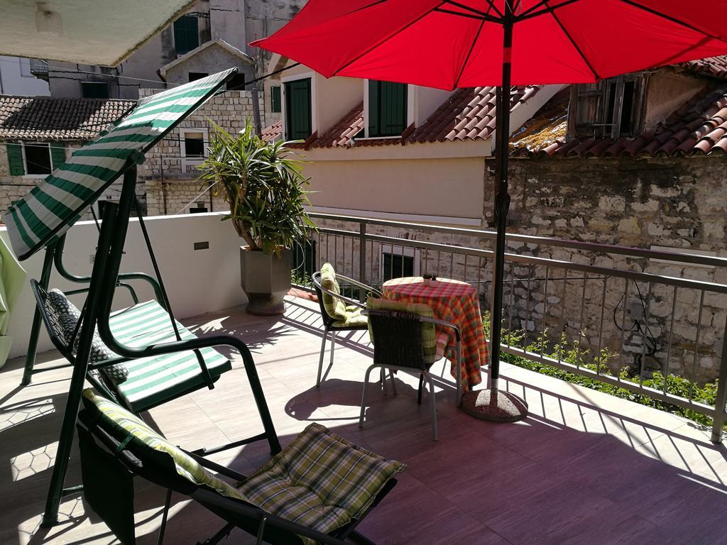 Paradise Apartment With Big Sunny Terrace In The Old Town, Few Meters From The Sea & Riva Promenade Split Buitenkant foto